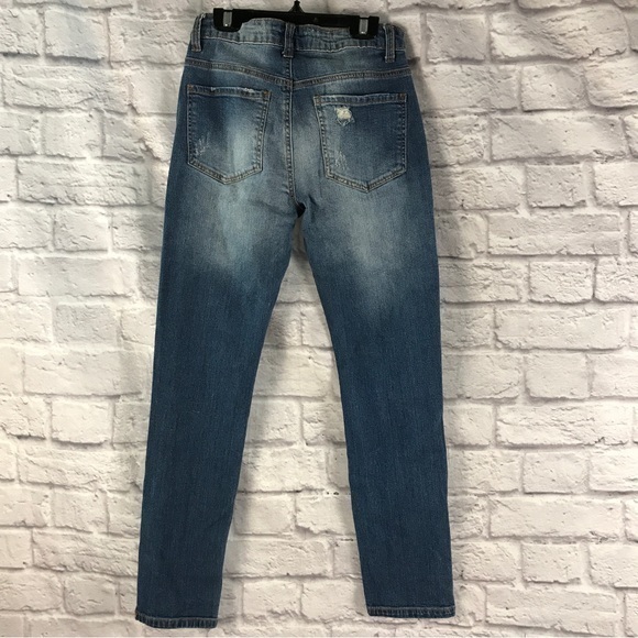 Altar’d State Distressed Boyfriend‎ Jean - Picture 2 of 3